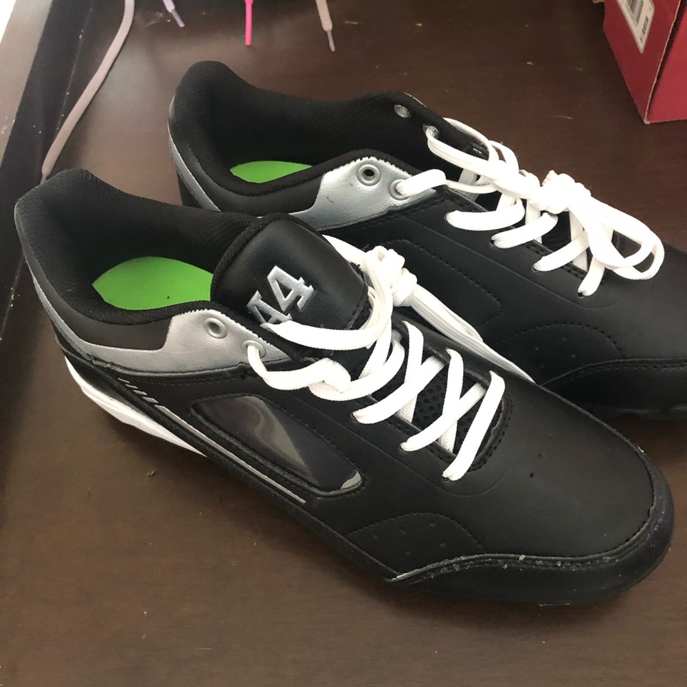 A4 Baseball Cleats men’s size 7.5